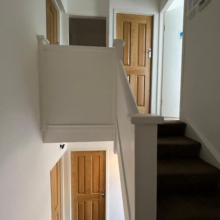 Lovely Budget Rooms In Camden - Kings Cross Лондон Екстер'єр фото